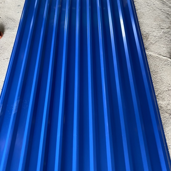 Tôn màu xanh dương tím 4,5zem