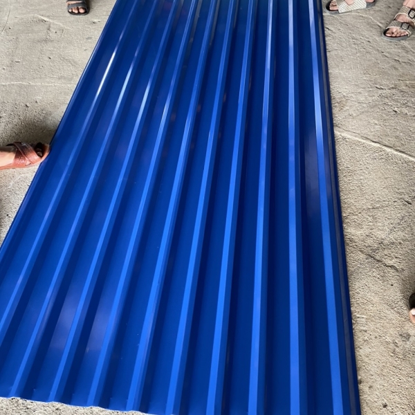 Tôn màu xanh dương tím 4,5zem